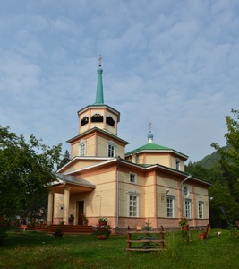 Храм Святителя Николая в Листвянке